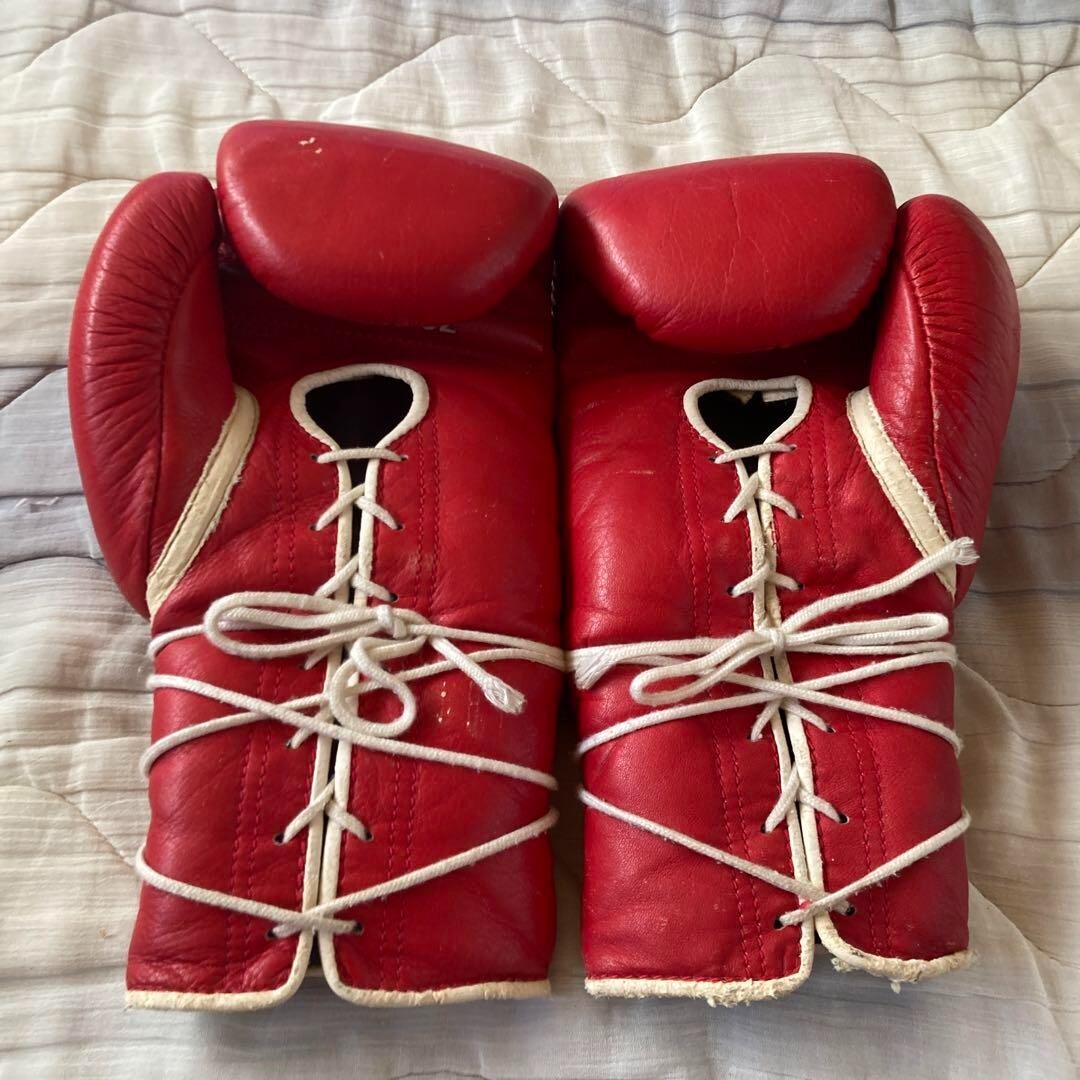 Winning Vintage Boxing Gloves 12oz Red Rare Lace-up type