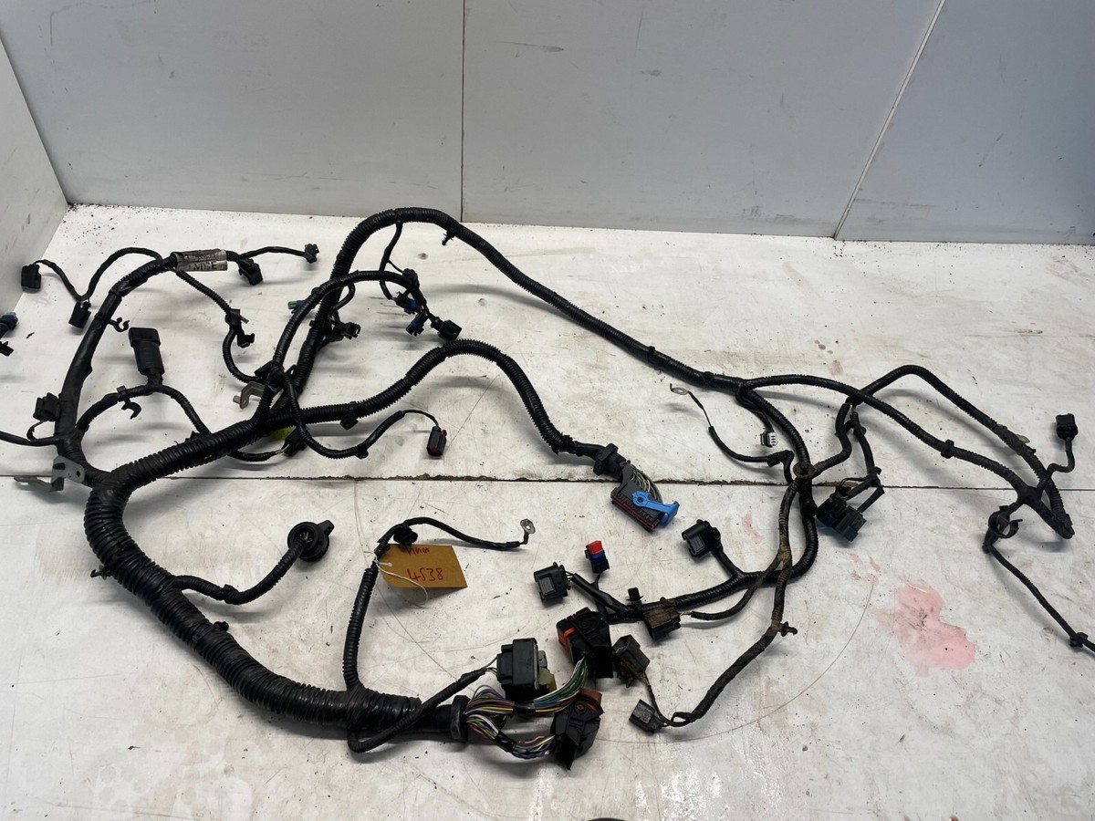 kuga　0820 NEU FORD KUGA MK3 ZYLINDERBLOCKLAGERKAPPE HEX. KOPFBOLZEN