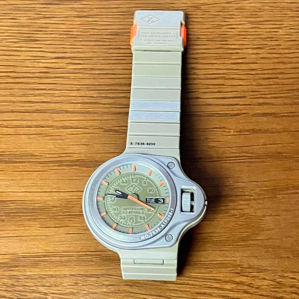 Часы для мальчика SEIKO Cabane de Zucca JDM Giugiaro приборная панель E-7S36-025 б/у 2511TK - Изображение 2 из 4