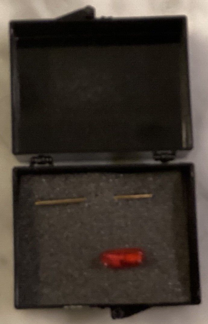Picture 2 of 8