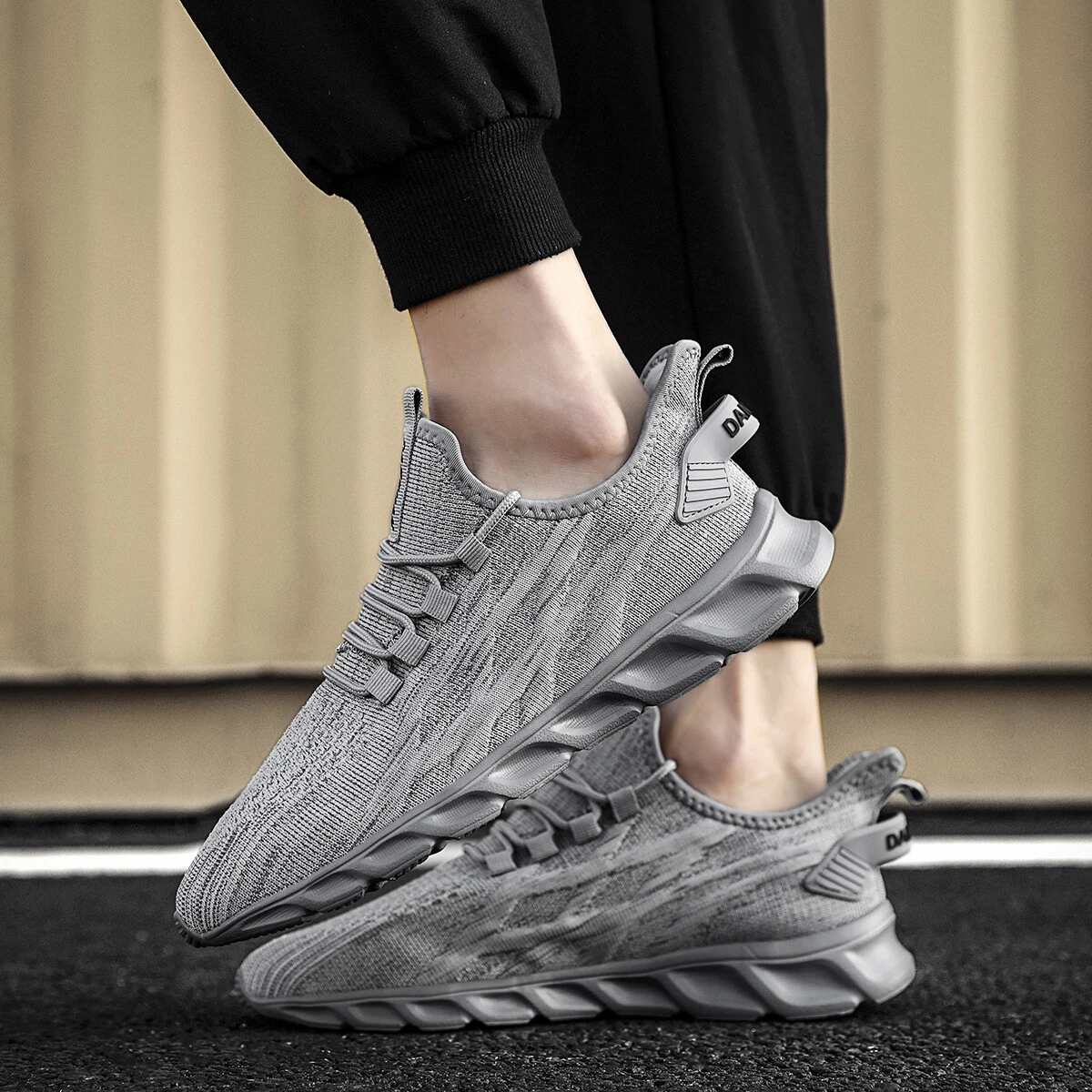 adidas YEEZY Foam Runner Vermilion 28.5c 在庫残りわずか メンズ