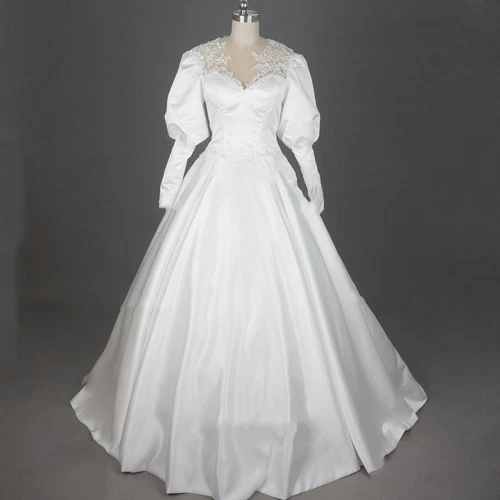 Elegant Wedding Dresses Long Sleeves Lace Appliques A Line Bridal Gowns Custom