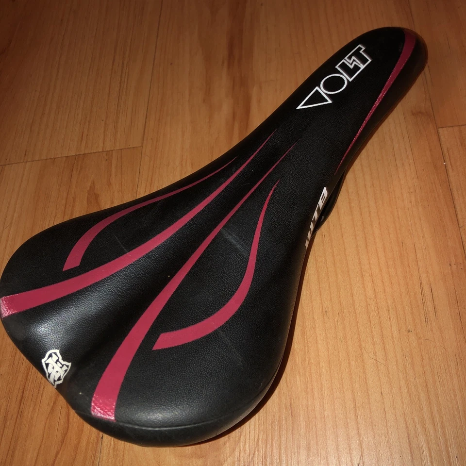 Asiento de sillín WTB Volt 135 riel de acero negro/rojo bicicleta de carretera carrera montaña tour MTB Foto 2 de 4