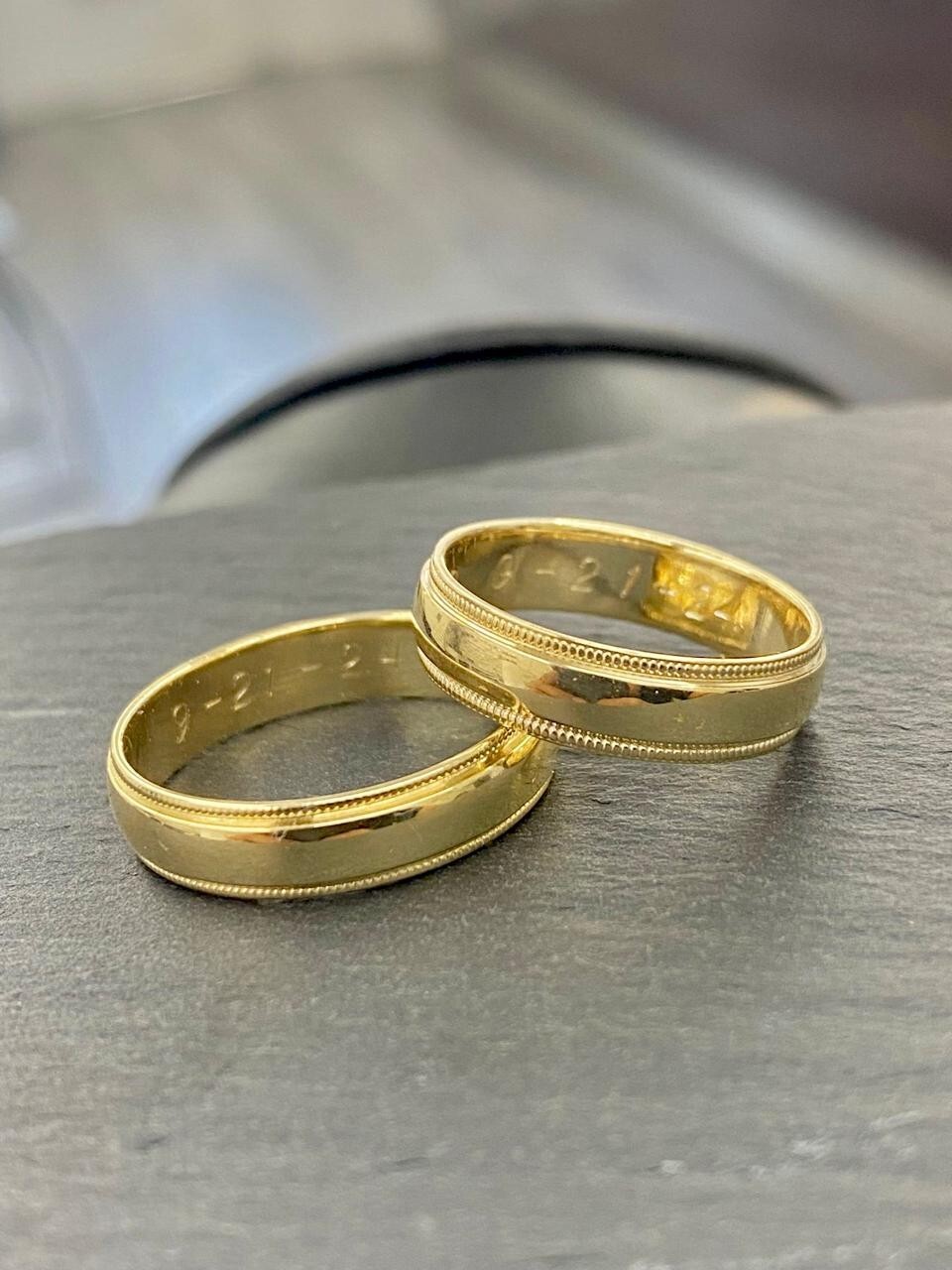 Wedding Band Ring 14K Yellow Gold 5mm Womens Mens Engrave Personalized Custom-image