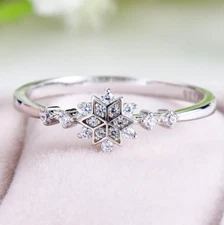 Luxury 925 Sterling Silver Elegant Snowflake Ring (Silver, Gold, Rose)