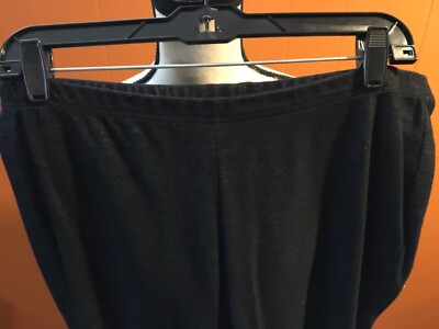 Danskin Women's Plus Size 2X Sleek Fit Black Yoga Pant, Semi Fitted, High Waist, Athletic Capris with Pockets