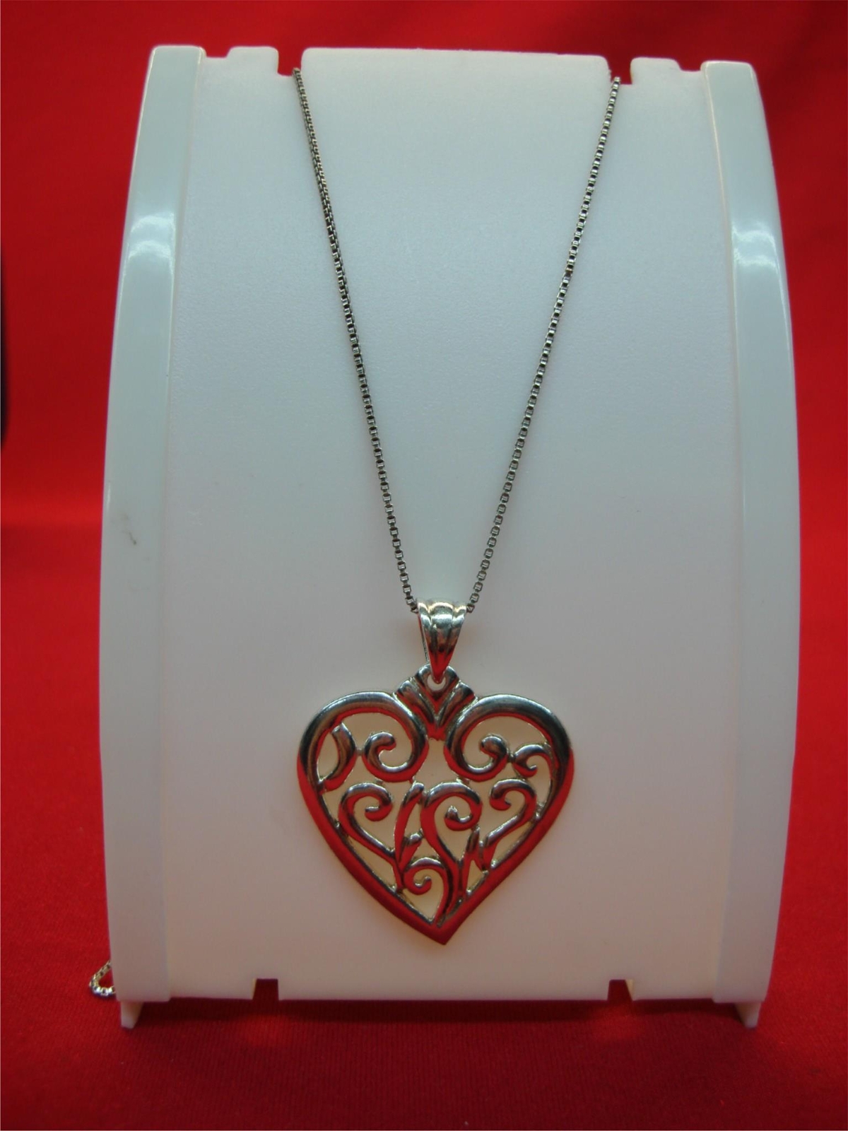 SOLID STERLING SILVER HEART PENDANDT WITH CHAIN -… - image 1