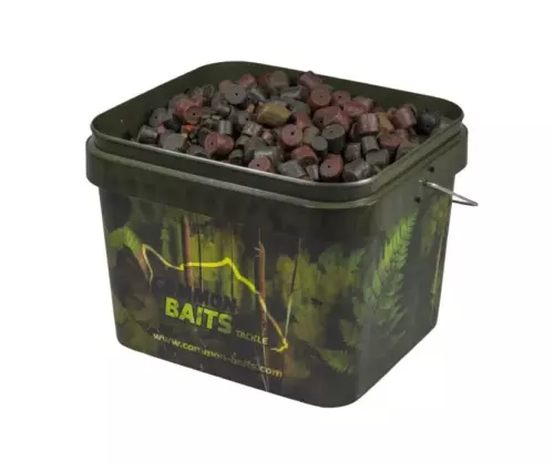 4,00 EUR / Kg HALIBUT PELLET MIX 6-20mm 7,5Kg Pellets im 10L Camo Eimer