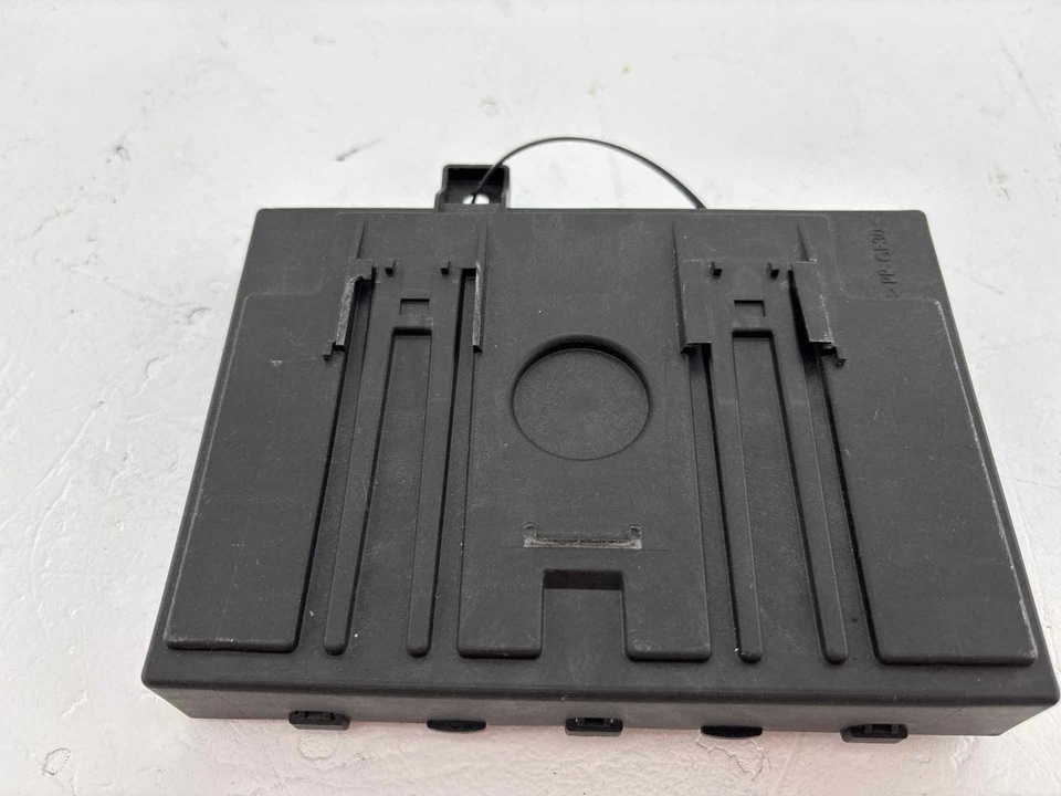 Módulo de control multifunción Ford Fiesta 2011-2013 OEM AE8T15K600AE Foto 3 de 4