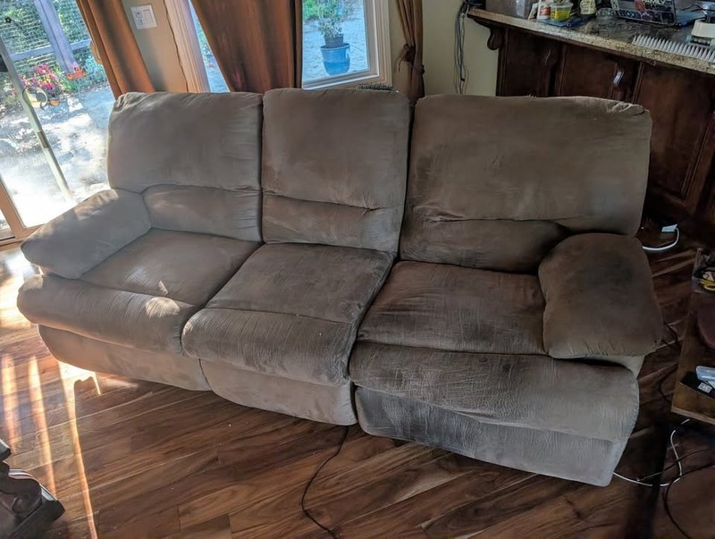 micro fiber couch with 2 reclining seats