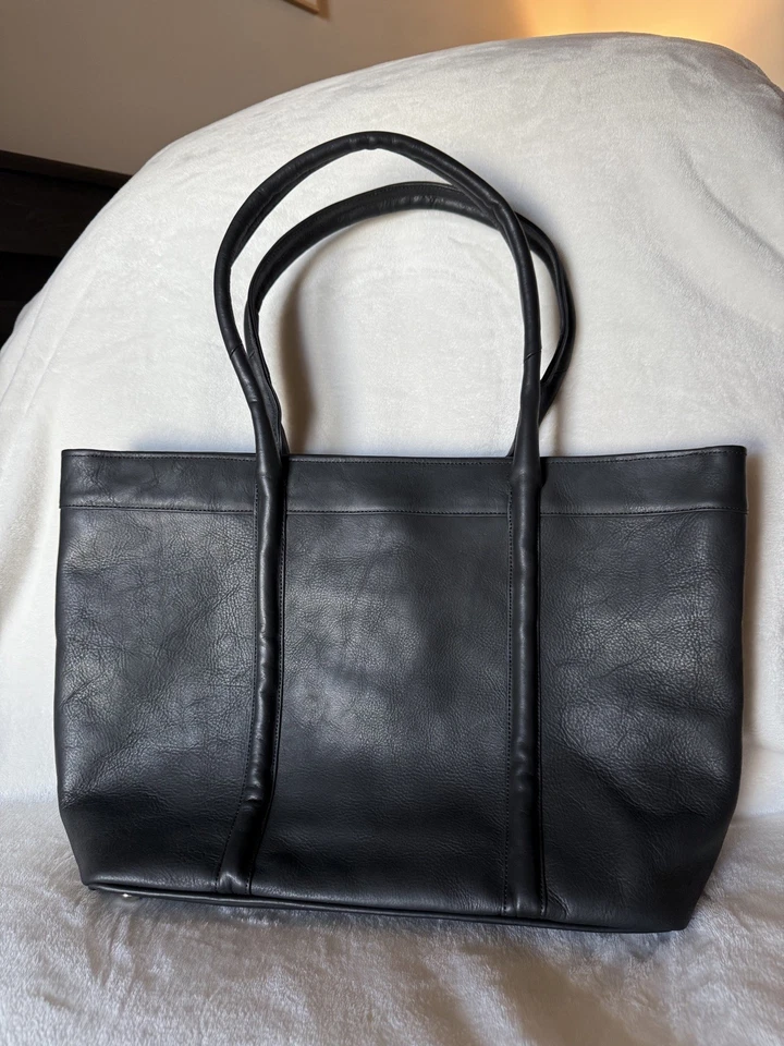 Сумка с короткими ручками Charlotte Lou London The Kensington черная кожаная наплечная сумка - Изображение 2 из 4