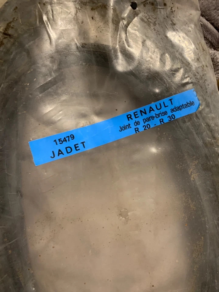 Joint de pare brise renault r20 / r30 vieix stock Jadet neuf - Photo 2/2
