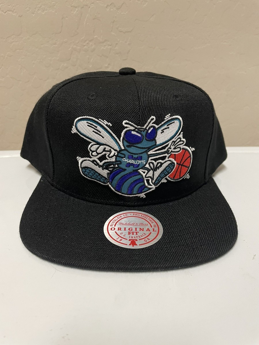 Mitchell & Ness Charlotte Hornets Black Satin Undervisor