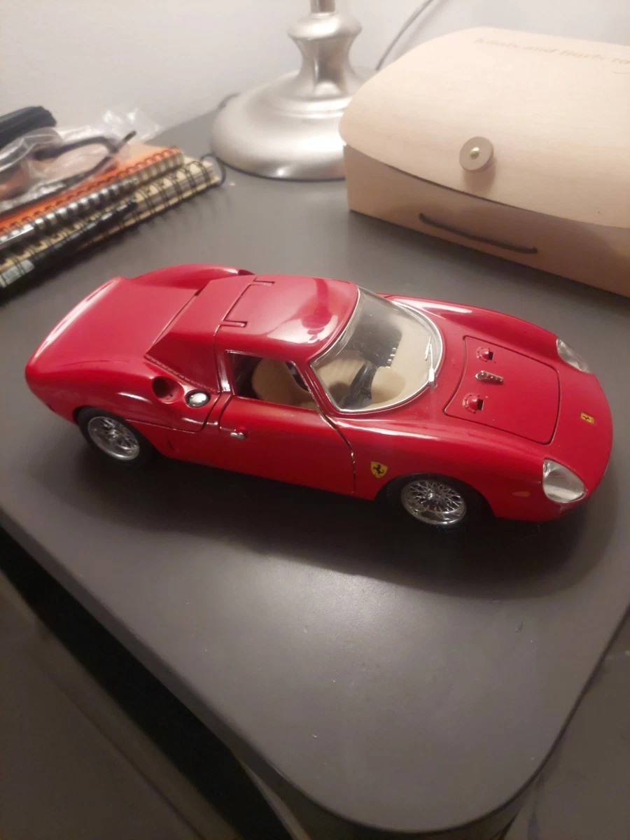 Ferrari 250 LM Le Mans 1965 Rouge – Burago 1/18 – Miniature Métal (sans Boîte)