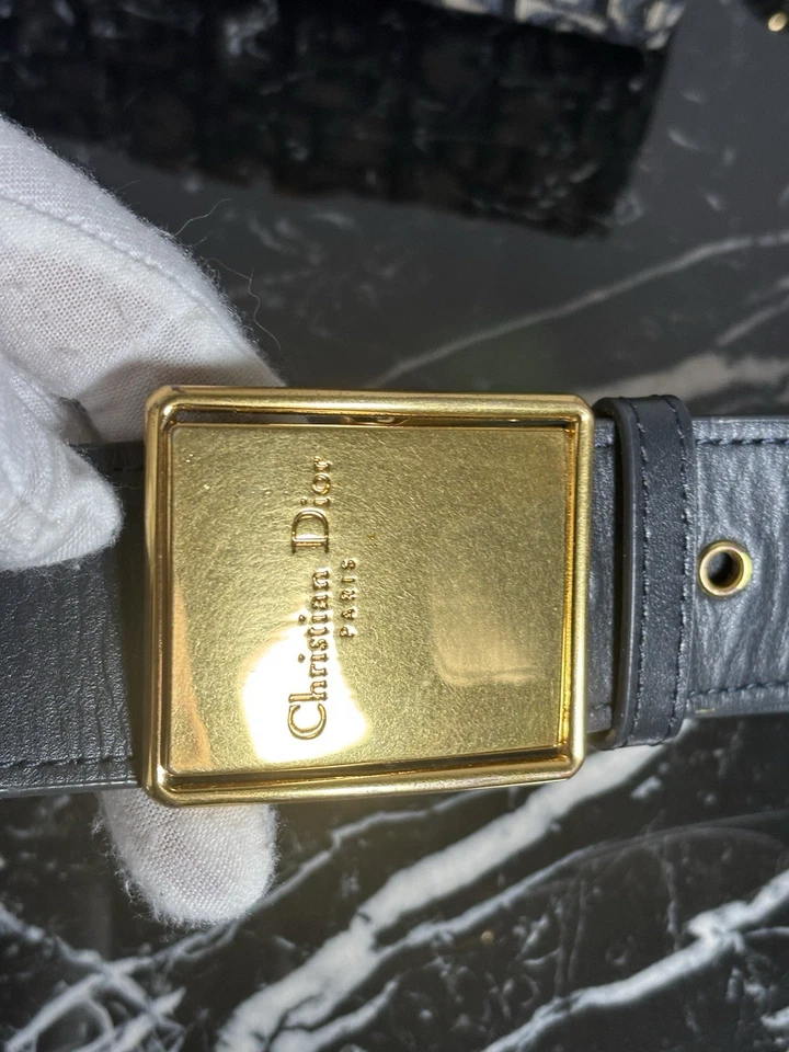 Authentic DIOR Navy Beige Oblique 30 Montaigne Box Crossbody Bag - Image 4 of 4