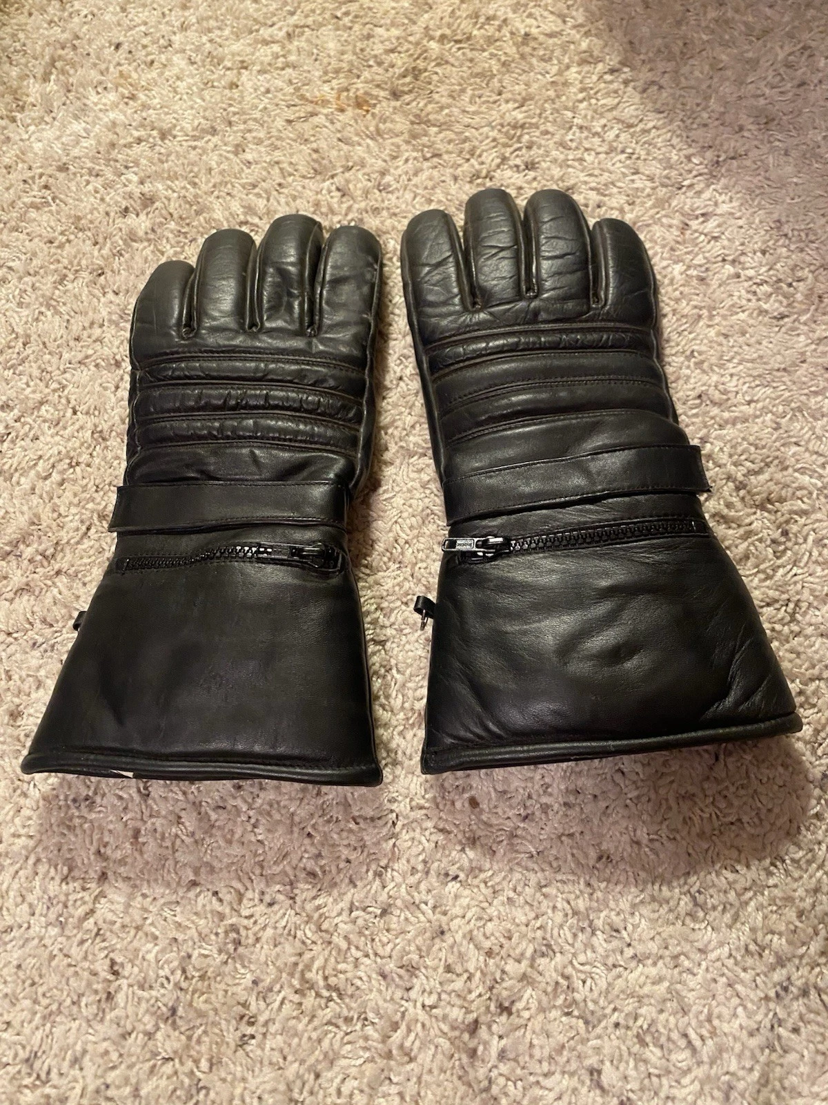 Men’s Black Leather Padded Gauntlet Gloves PE Pakistan Zip Pocket & Cover