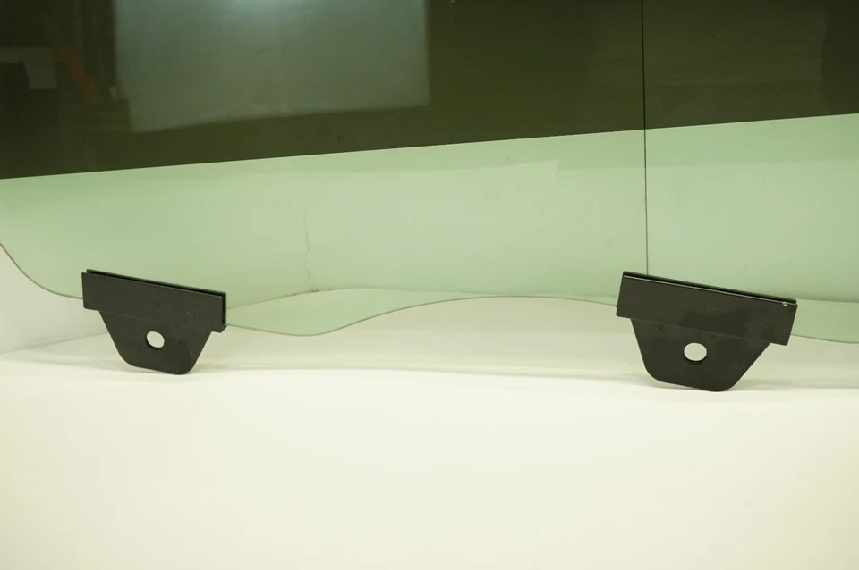 🔅2011-22: Jeep Grand Cherokee, -25: Dodge Durango oem Front Door Glass, Left - Image 3 of 4