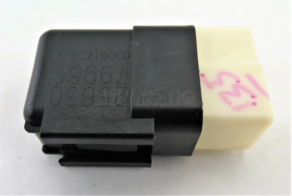135 - Nissan (1995-2015) 25630-79960 3-Pin Black Horn Relay 2563079960 12V 15A - Image 3 of 4