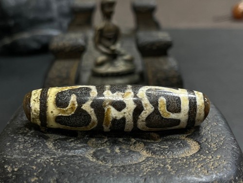 Vecchio amuleto tibetano nepalese himalayano occhio antico vecchio talismano Dzi perline 莲师法帽天珠 - Foto 4 di 9