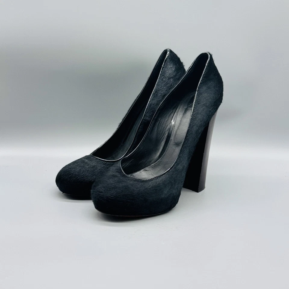 Sapato Brian Atwood Feminino 9.5 Preto Salto Bloco Biqueira Redonda Cabelo de Pônei Itália - Imagem 4 de 4