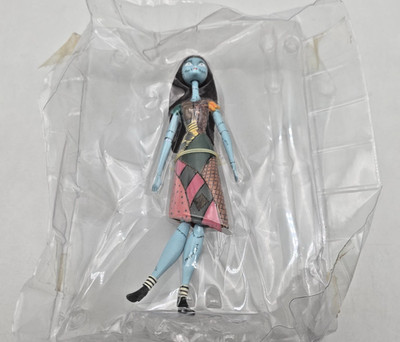 Diamond Select Disney The Nightmare Before Christmas Sally 7.5'' Figure