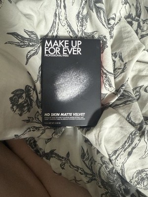 Make Up Forever Matte Velvet Skin Blurring Powder Foundation 1N06 New