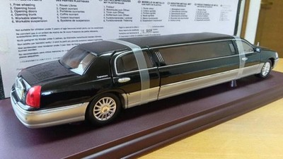 2003 リンカーン タウンカー リムジン 全長32cm Limousine D 2003 Lincoln Town Car Limousine 320mm Length Model Car Collectible