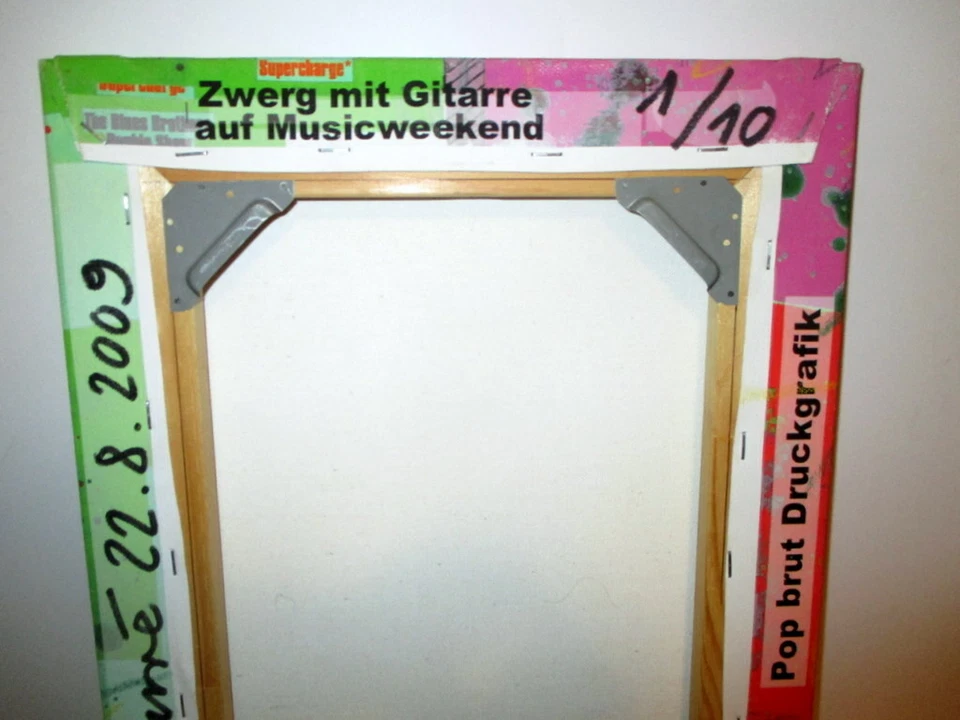 ARTIST ZANRE MUSIC WEEKEND GNOME ELECTRIC GUITAR LTD ED 1/10 SIGNED MIXED MEDIA - Image 3 of 4