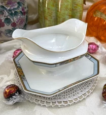 J & G Meakin Square Gravy Boat with Attached Under Plate England Vintage