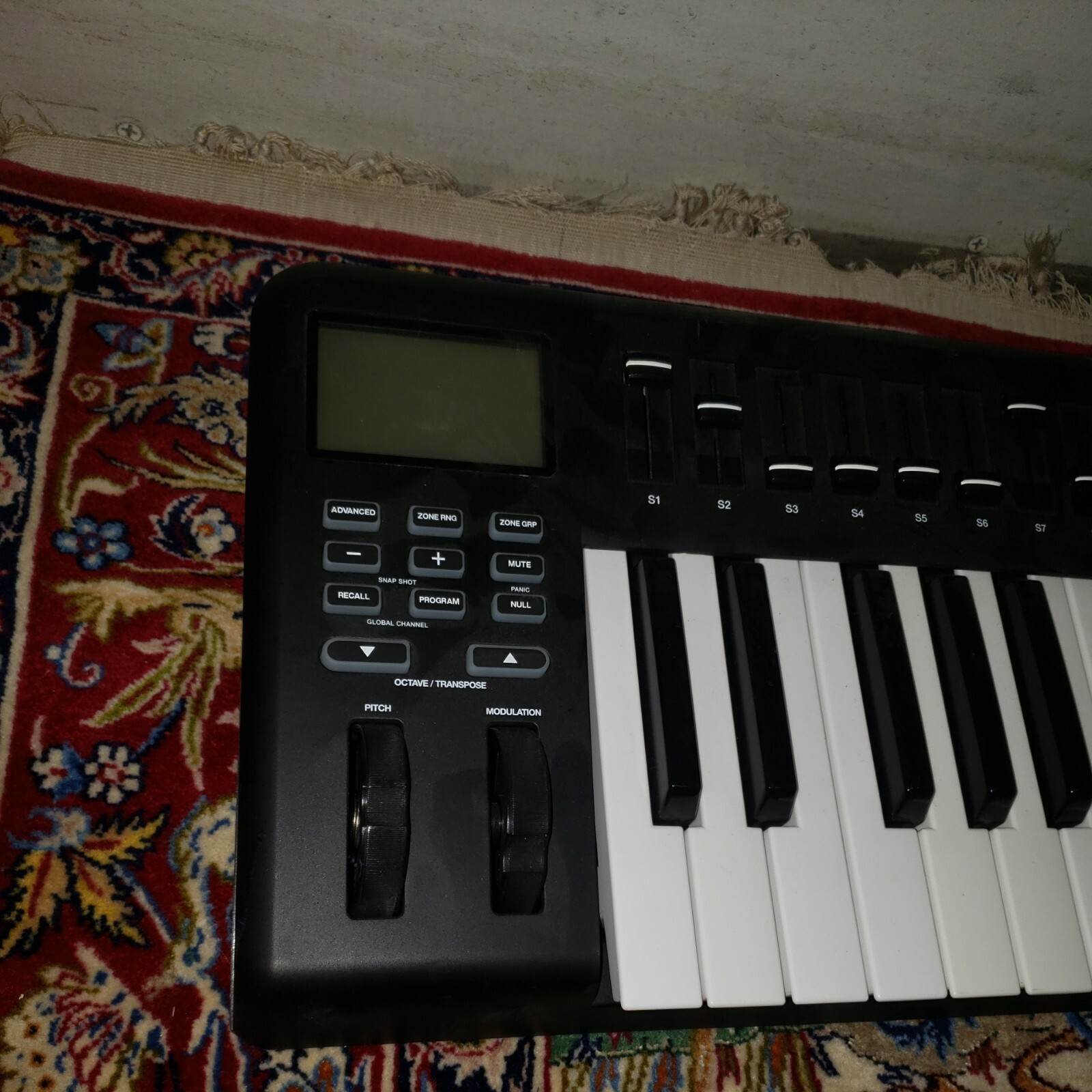 Picture 2 of 4
