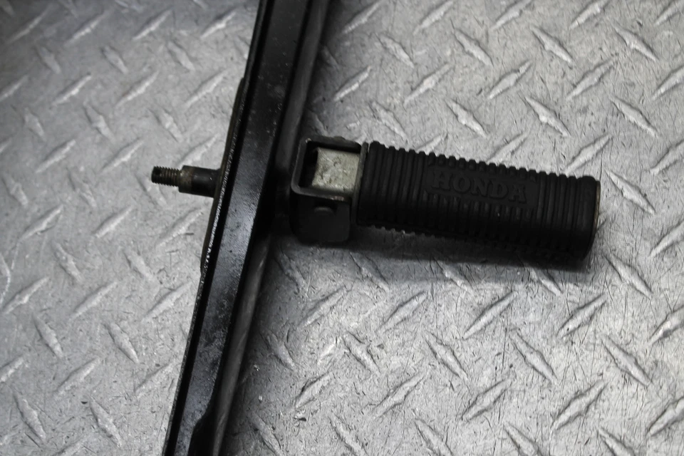 Honda C200 Touring 90 1964 basculante trasero brazo de suspensión Foto 3 de 4