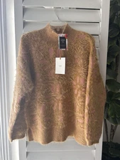 VOY PINK GOLD FUZZY SWEATER SIZE M