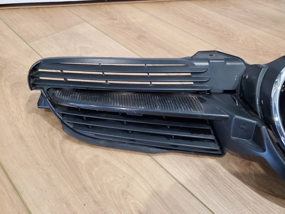 Mercedes Benz SLK280 SLK350 2005 2006 2007 2008 OEM PARRILLA SUPERIOR + EMBLEMA Foto 3 de 4