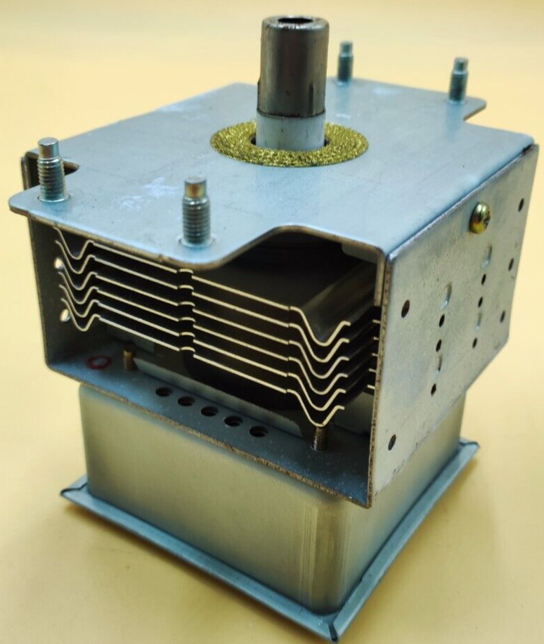 Original Miele 2289070 Magnetron für Mikrowellen M685 M693 M694  