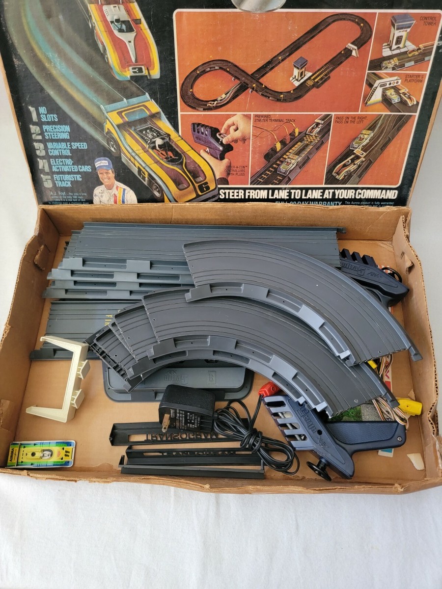 Aurora AFX Ultra 5 Slot Car Grand Challenge Race Set Estate Find