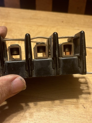 Curtis Industries Type 3-U Heavy Duty Terminal Block, - Picture 7 of 7