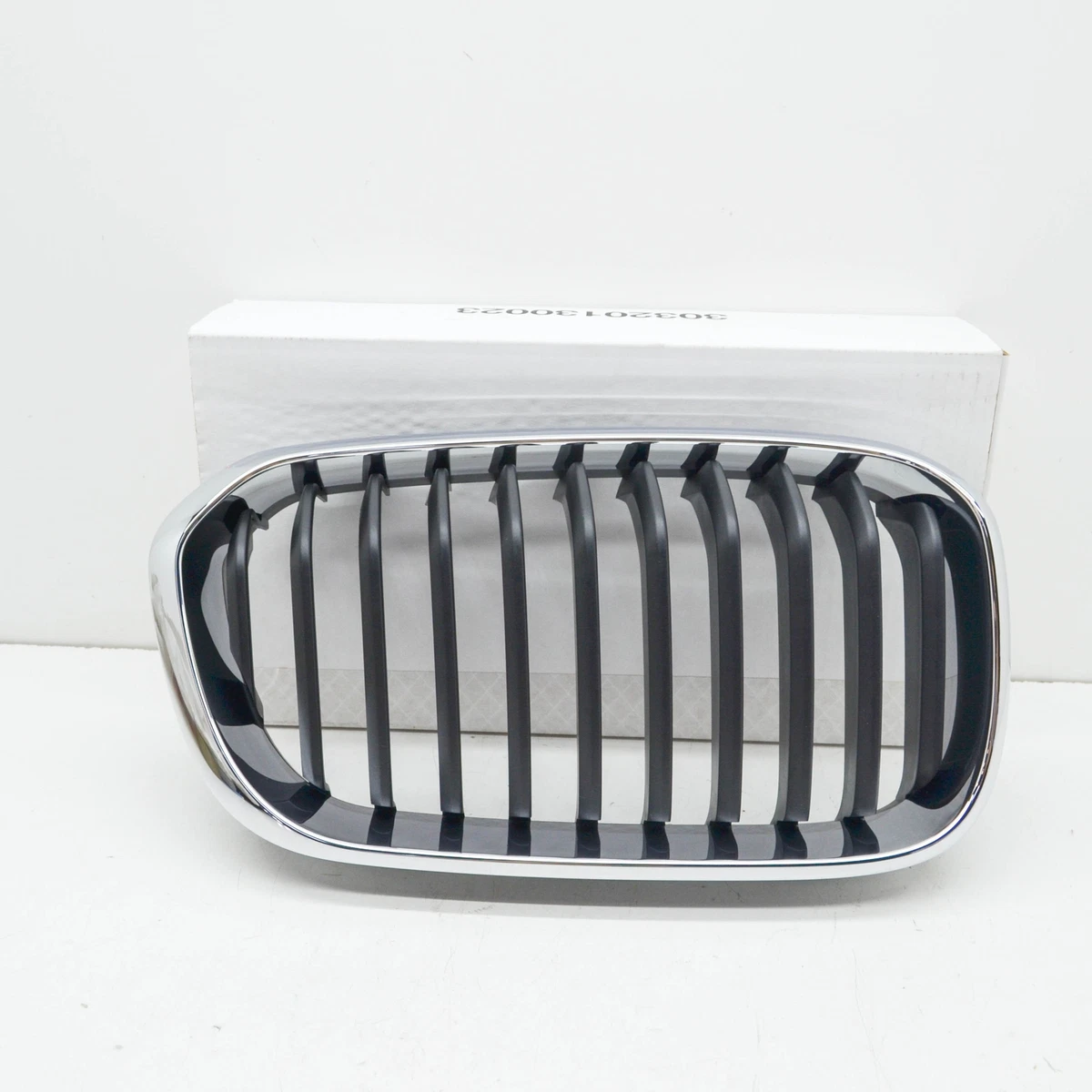 NEU BMW 1 F21 FRONT KÜHLER RIGHT GIRL 51137371748 7371748 2015  