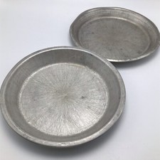 2 Vintage WEAR EVER Aluminum PIE PANS #2844 9x1.25 #4834 9x1 Made In USA - Worn