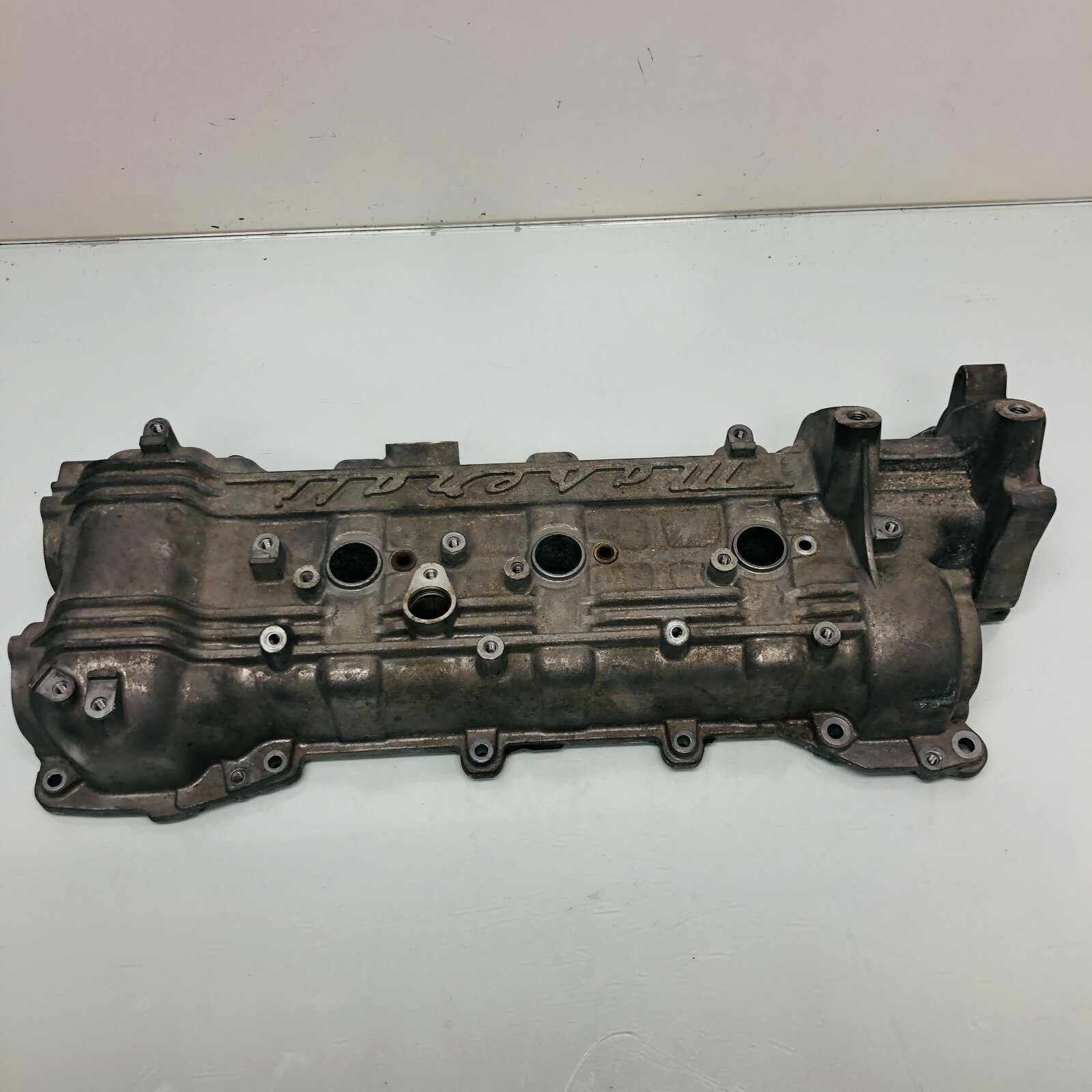 2014 - 2019 Maserati Ghibli Passenger Right Engine Cylinder Head Valve Cover OEM