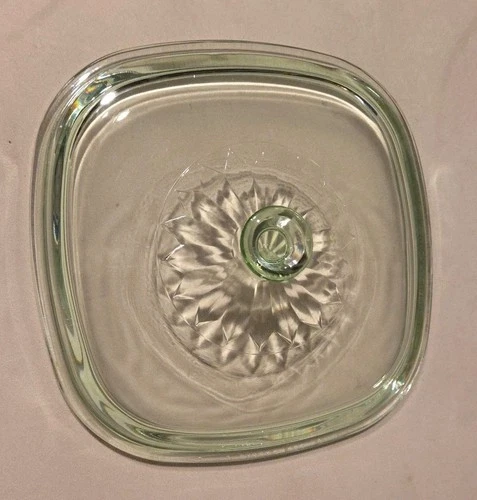 Pyrex Corning Square Green Lid With Sunburst Center Design A-9-C Beautiful