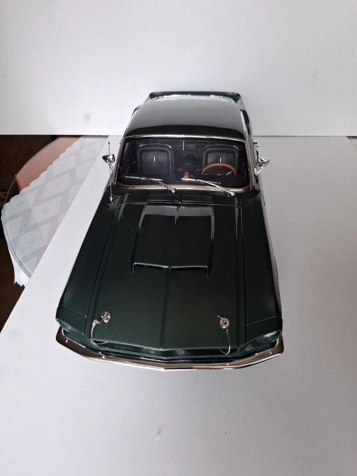FORD MUSTANG 1/8 DEAGOSTINI - Image 4 of 4