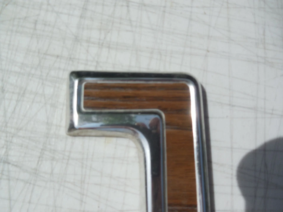 1987 MERCURY COLONY PARK WAGON LEFT FENDER TRIM MOLDING OEM USED 1983 1985 1979 - Image 3 of 4