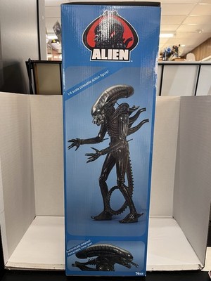 NECA Alien Big Chap (40th Anniversary) 1/4 Scale Action Figure