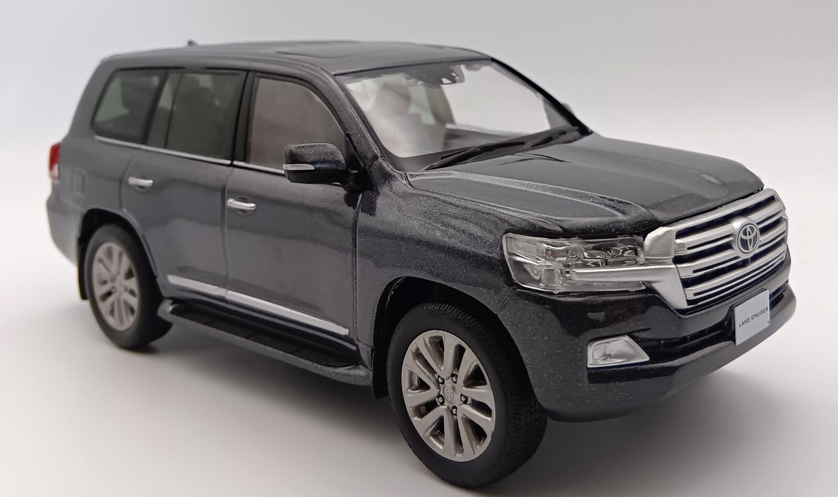 Land Cruiser ZX V8 Toyota 1/30 Color Model 1/30 Gray