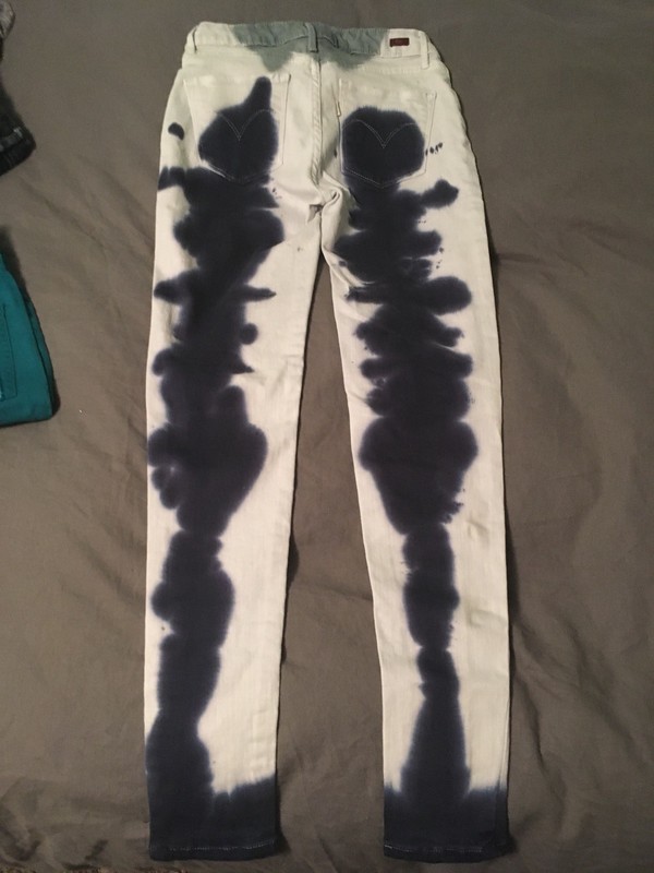 Girls Levis Pants (Rare) size 26 (NWOT)