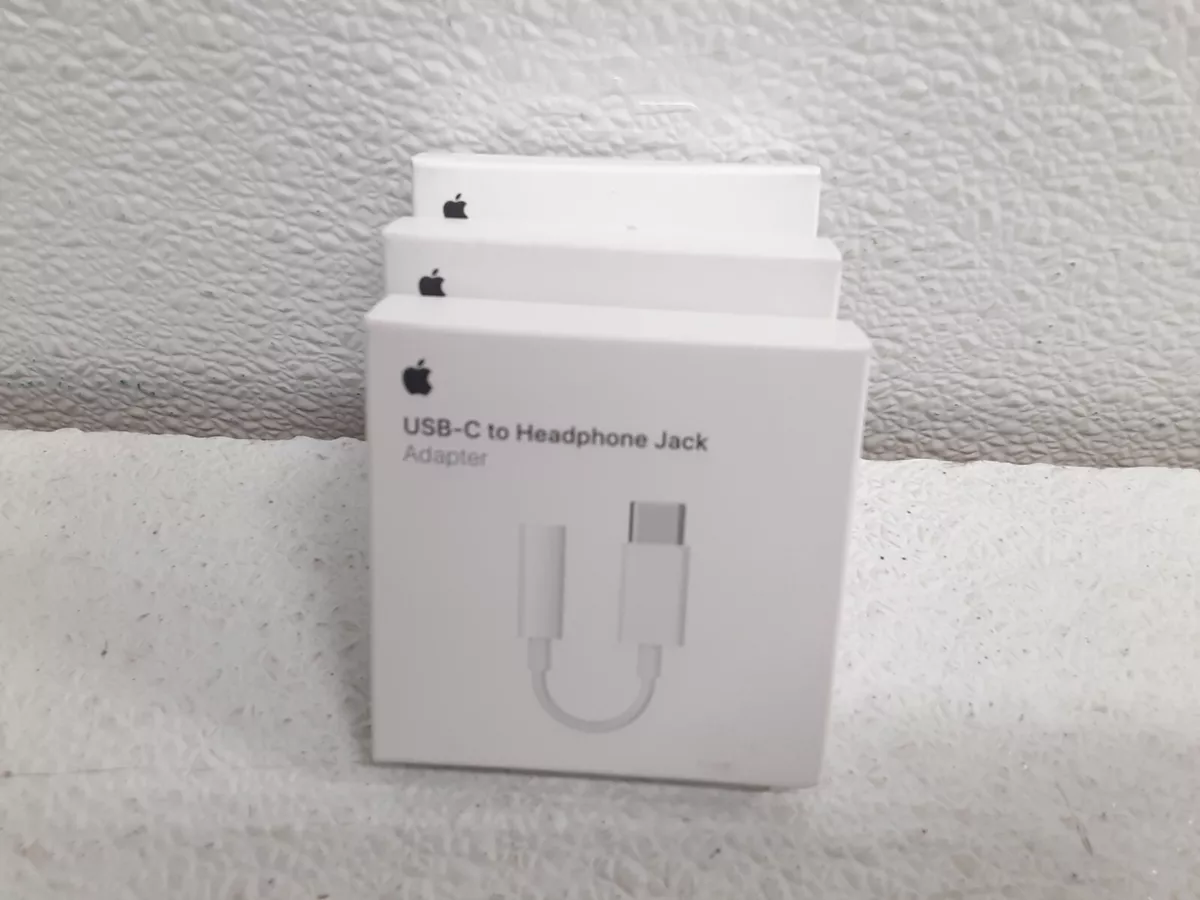 LOT OF 3 Apple MU7E2AM A USB C to 3.5 mm Headphone Jack Adapter