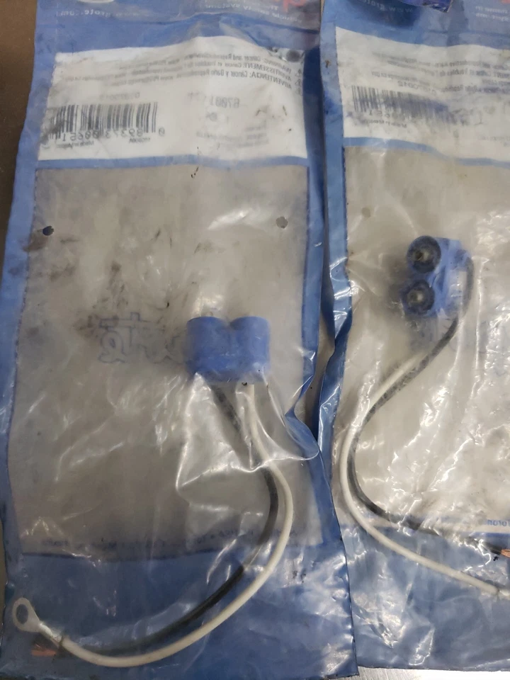 NOS Grote 67001 Sealed Marker Lamp Pigtail (Pack of 3) - Image 3 of 4