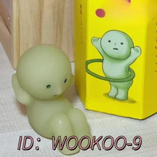 Fitness Series - Abdominal training Smiski - Authentic Designer Glow in the dark