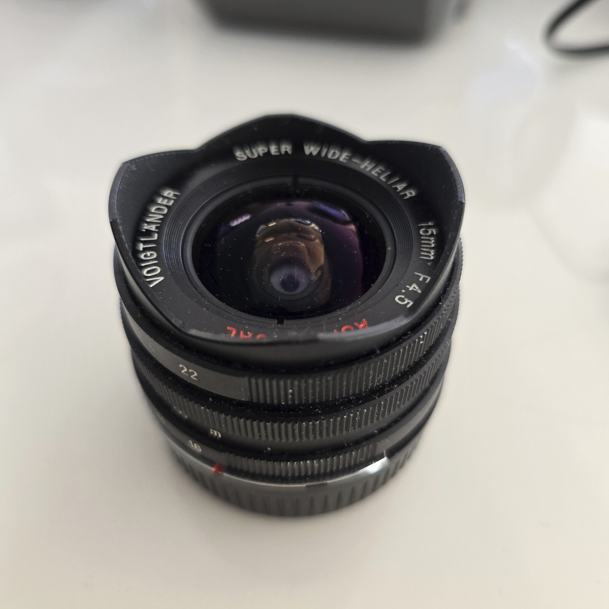 Voigtlander Super Wide Heliar 15mm f/4.5 Aspherical Lens