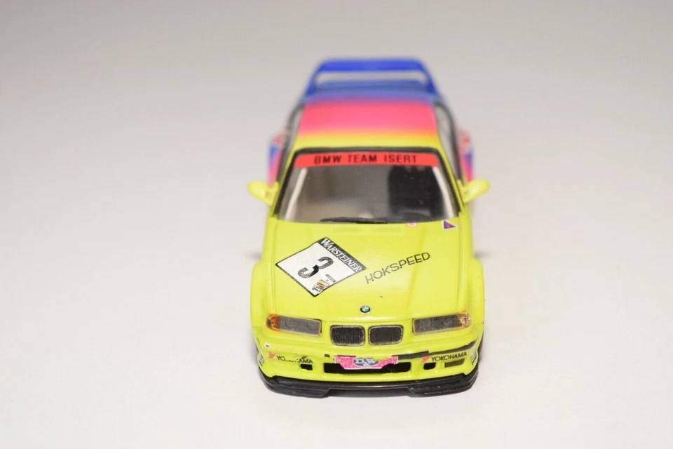 A69 1: 43 MINICHAMPS 宝马 M3 GTR KRIS NISSEN 团队插入近乎完好 — 第 3/4 张图片
